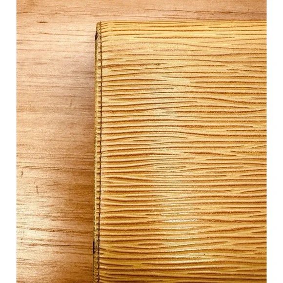 Louis Vuitton Epi Long Wallet International Yellow Purple Interior Pre-owned - Picture 3 of 15